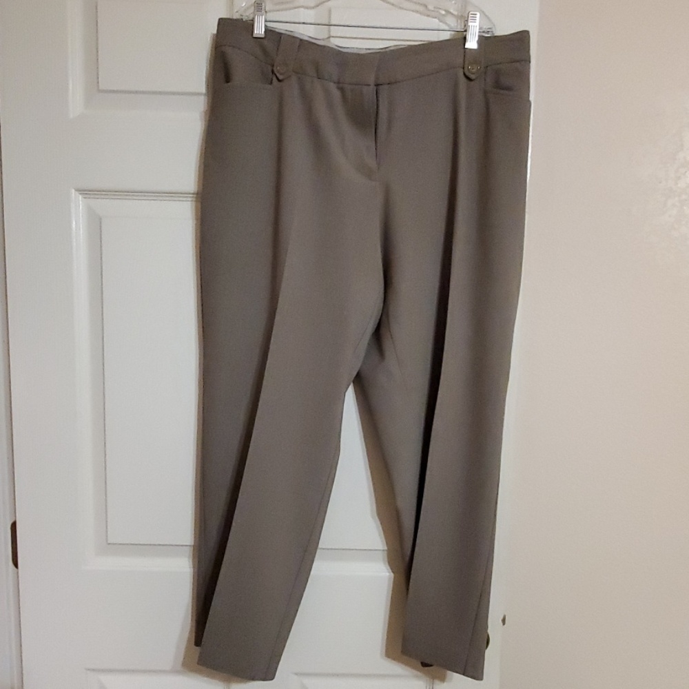 Avenue tan trousers